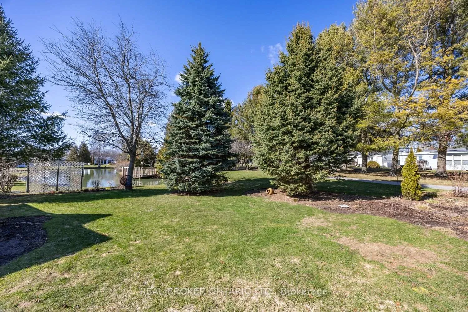 Photo 37 of 90 The Cove Road, Clarington, Bowmanville — HOMEH