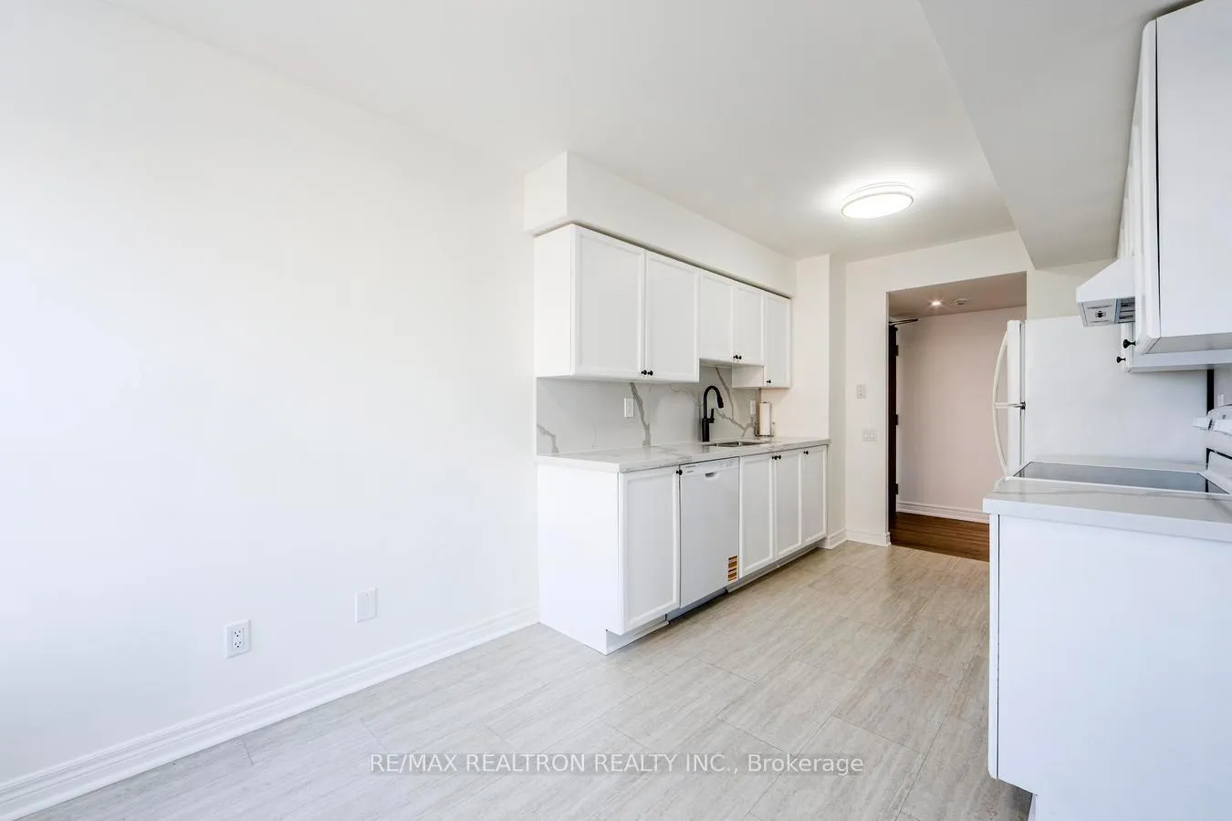 Photo 9 of Unit 708, 2 Covington Road, Toronto, Englemount-Lawrence — HOMEH