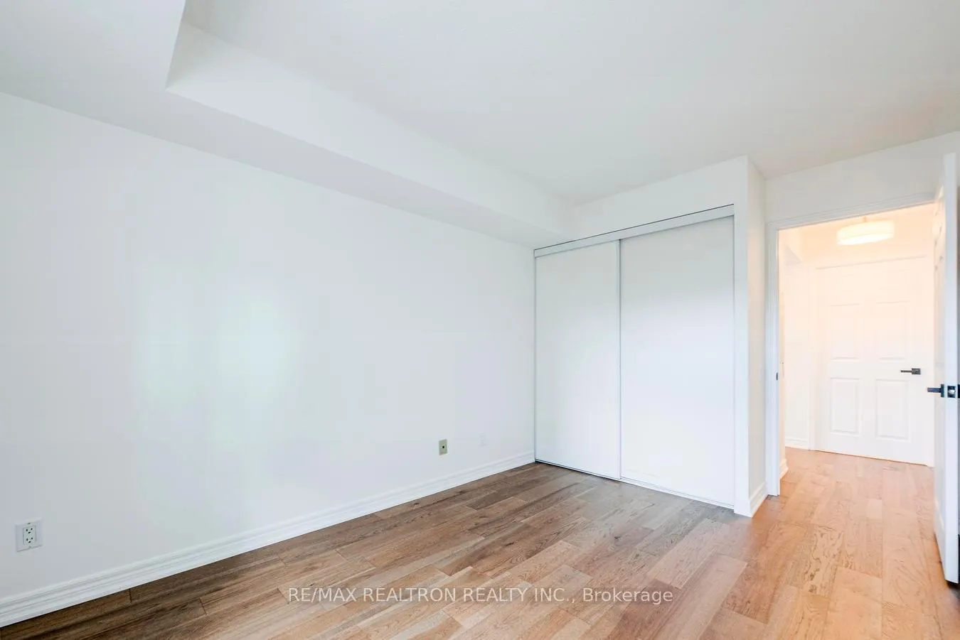 Photo 20 of Unit 708, 2 Covington Road, Toronto, Englemount-Lawrence — HOMEH