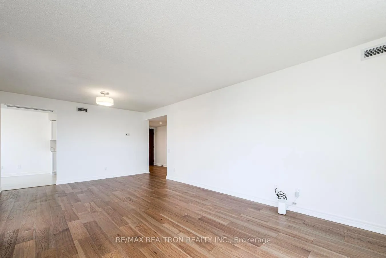 Photo 25 of Unit 708, 2 Covington Road, Toronto, Englemount-Lawrence — HOMEH