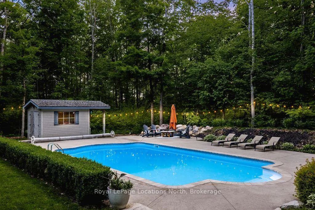 Photo 3 of 18 Mills Circle, Springwater, Midhurst — HOMEH