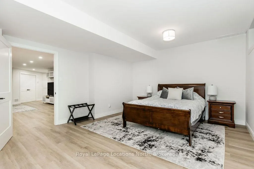 Photo 38 of 18 Mills Circle, Springwater, Midhurst — HOMEH