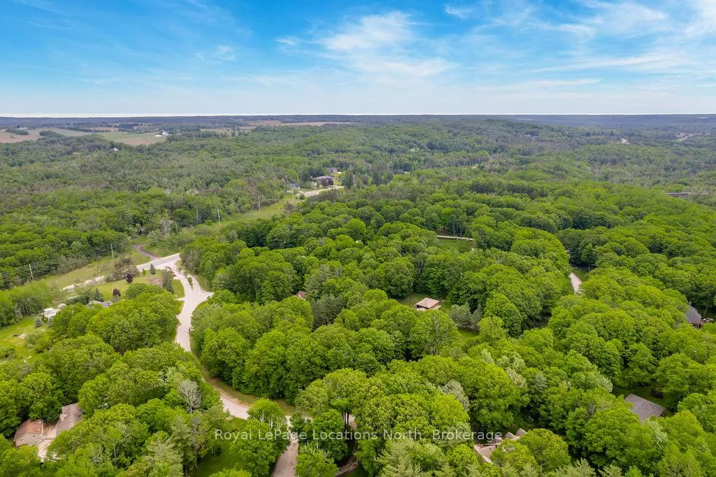 Photo 44 of 18 Mills Circle, Springwater, Midhurst — HOMEH