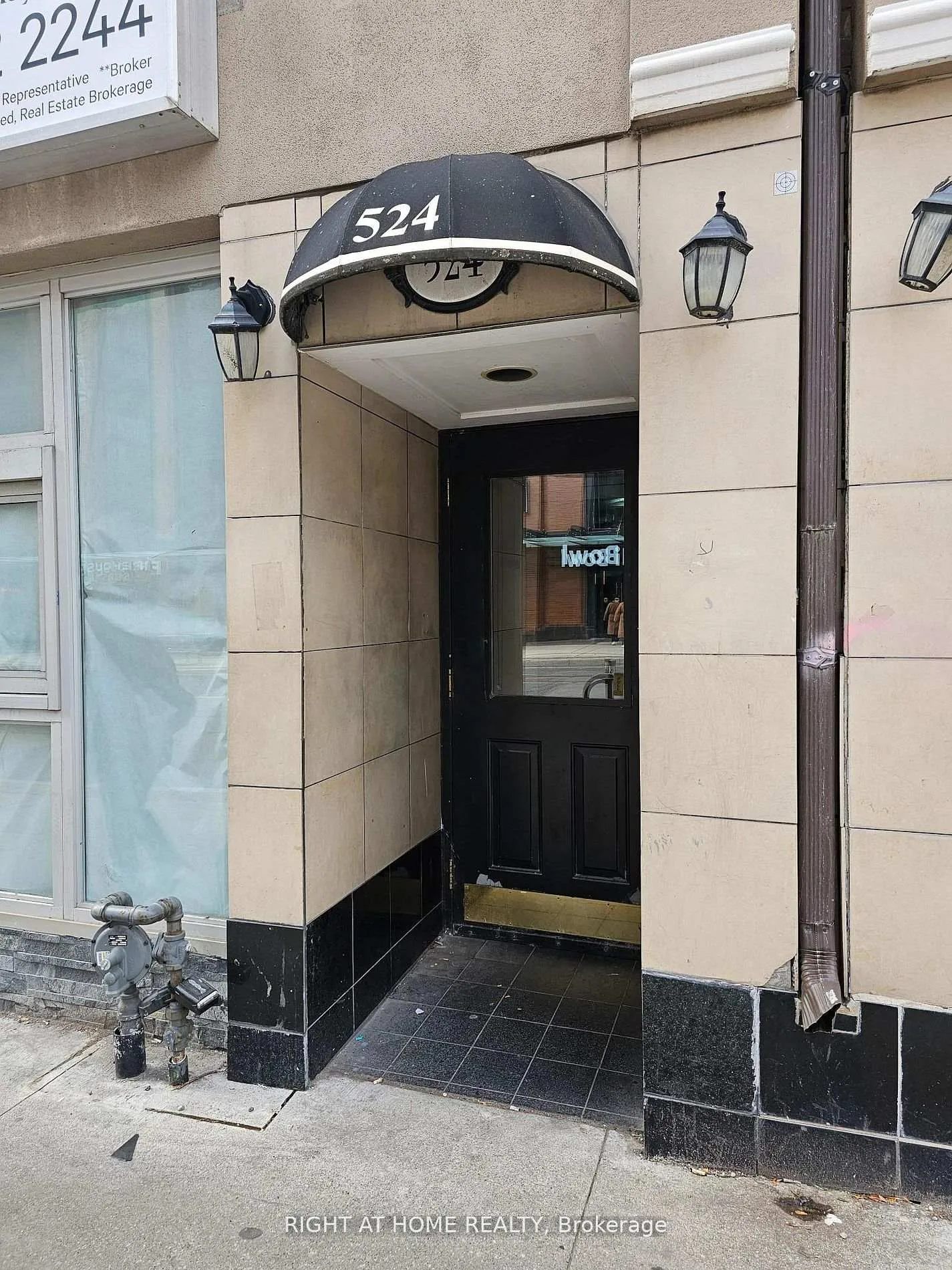 Photo 2 of Unit 204, 524 Yonge Street, Toronto, Church-Yonge Corridor — HOMEH