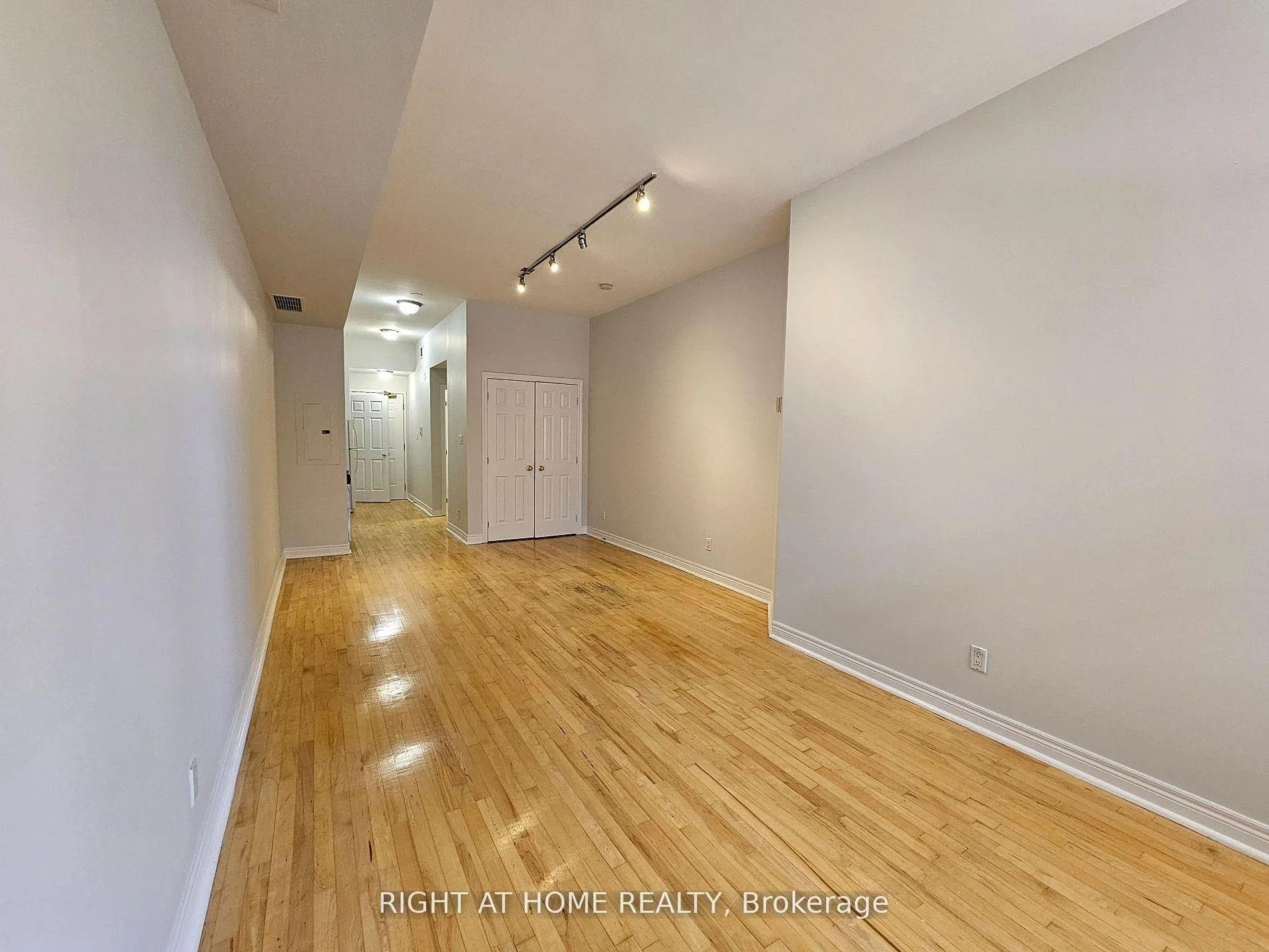 Photo 9 of Unit 204, 524 Yonge Street, Toronto, Church-Yonge Corridor — HOMEH