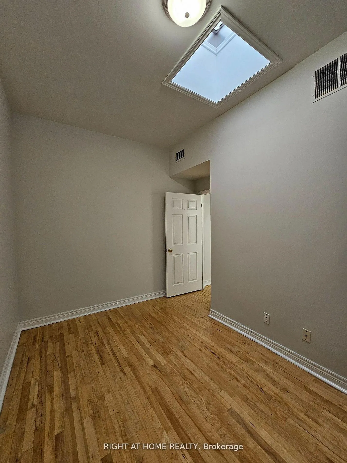 Photo 15 of Unit 204, 524 Yonge Street, Toronto, Church-Yonge Corridor — HOMEH