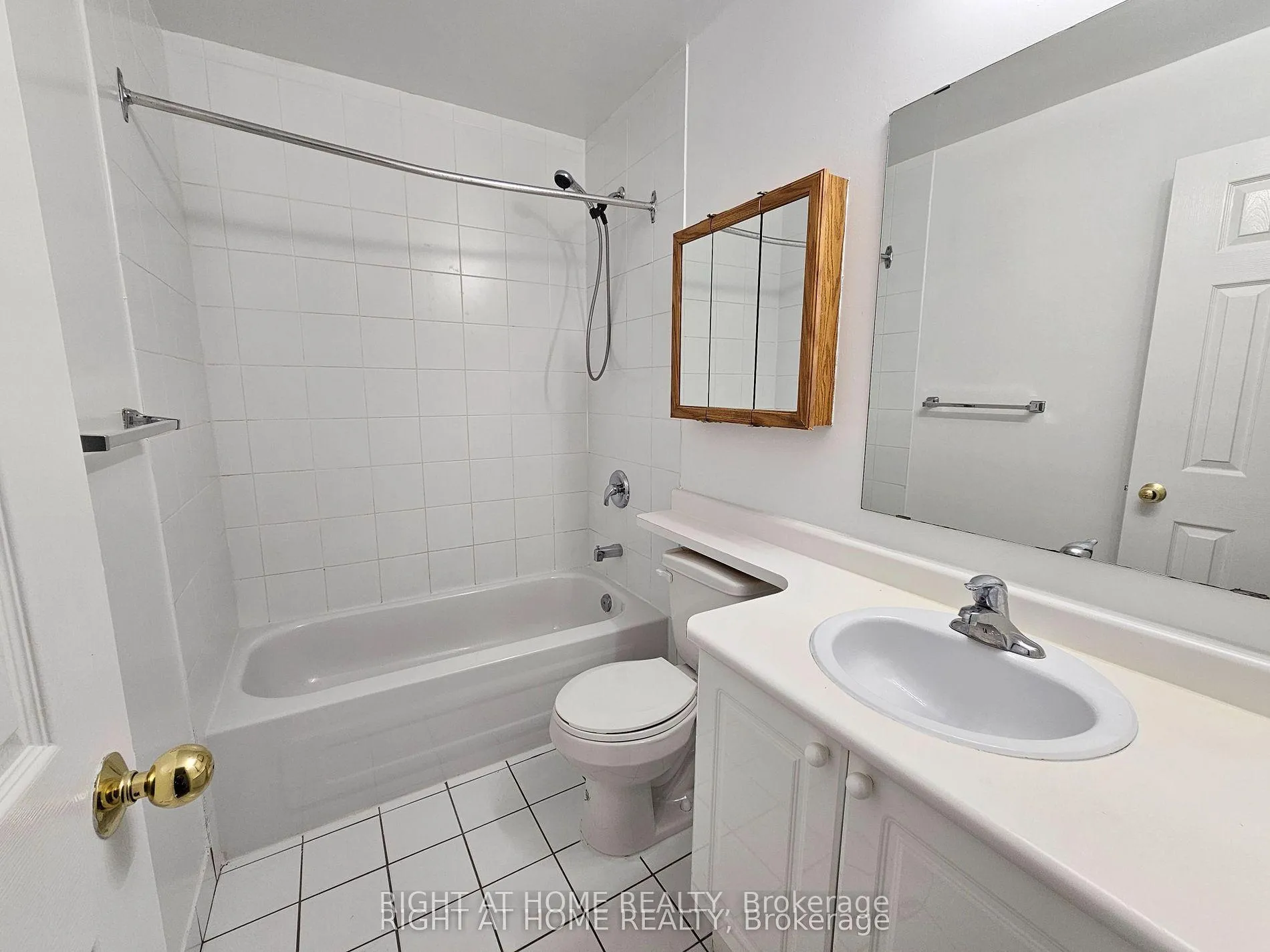 Photo 19 of Unit 204, 524 Yonge Street, Toronto, Church-Yonge Corridor — HOMEH