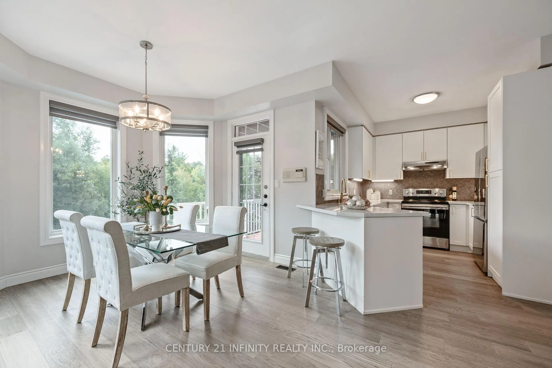 Photo 11 of 973 Mountview Court, Oshawa, Pinecrest — HOMEH