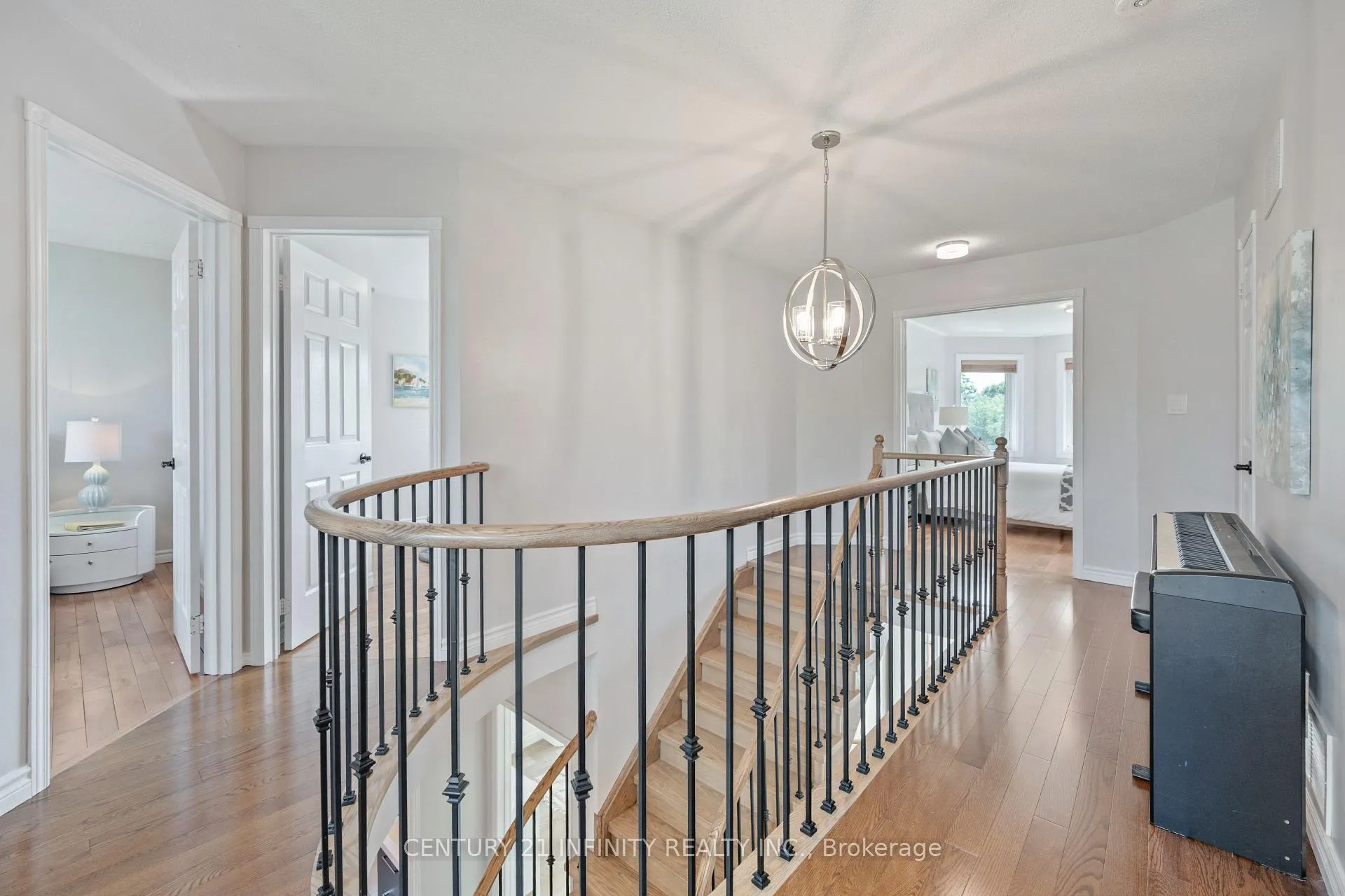 Photo 22 of 973 Mountview Court, Oshawa, Pinecrest — HOMEH