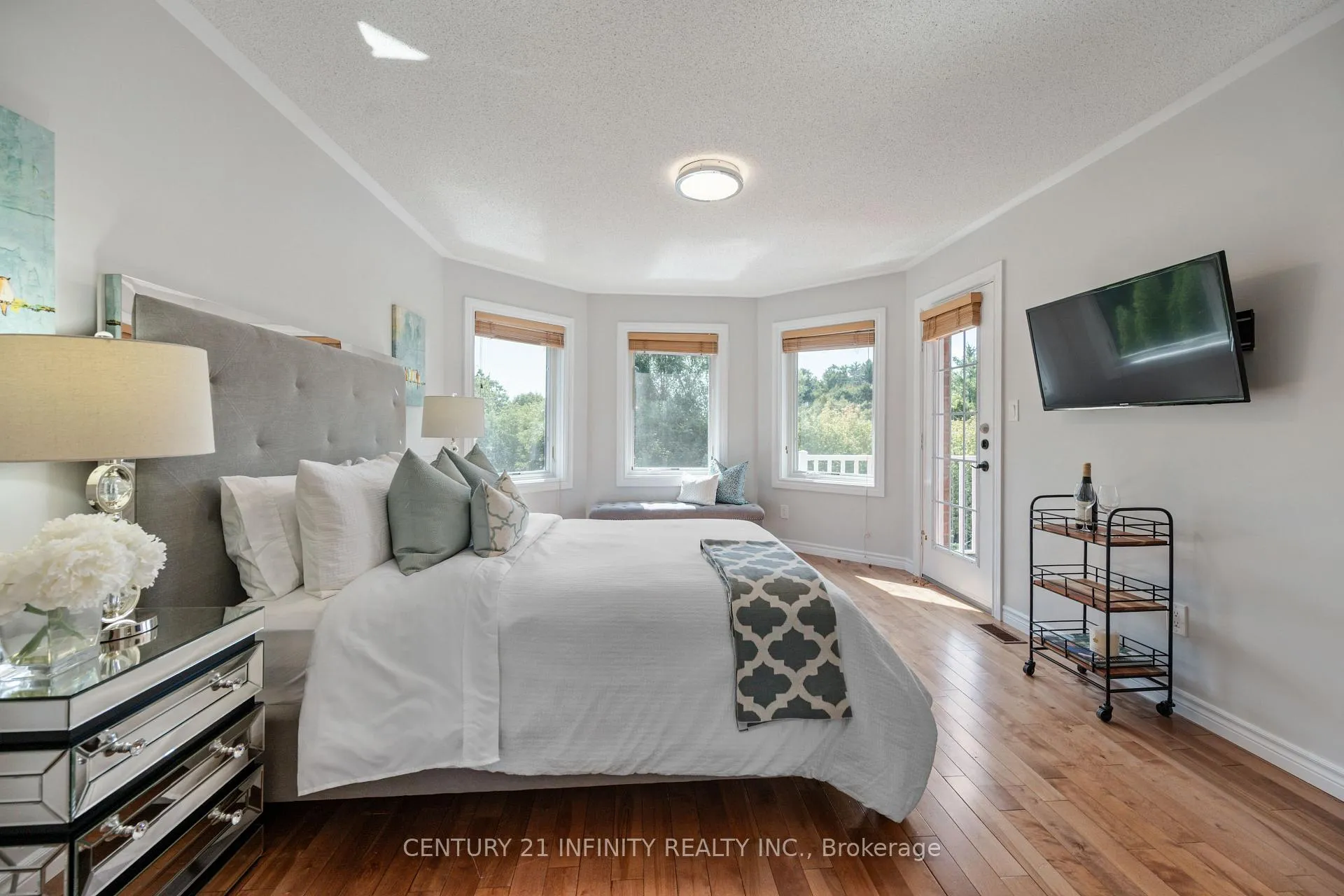 Photo 23 of 973 Mountview Court, Oshawa, Pinecrest — HOMEH