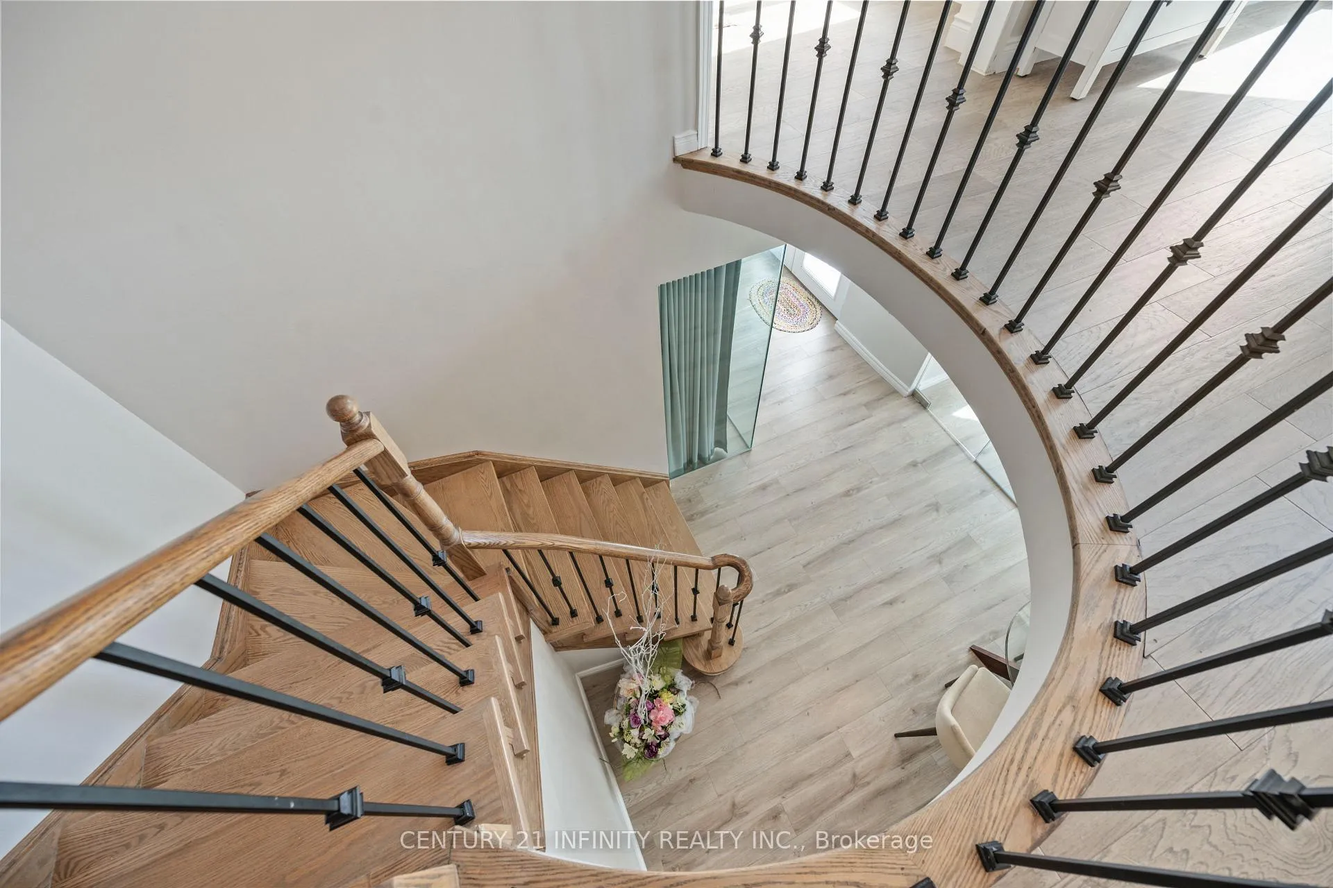 Photo 32 of 973 Mountview Court, Oshawa, Pinecrest — HOMEH