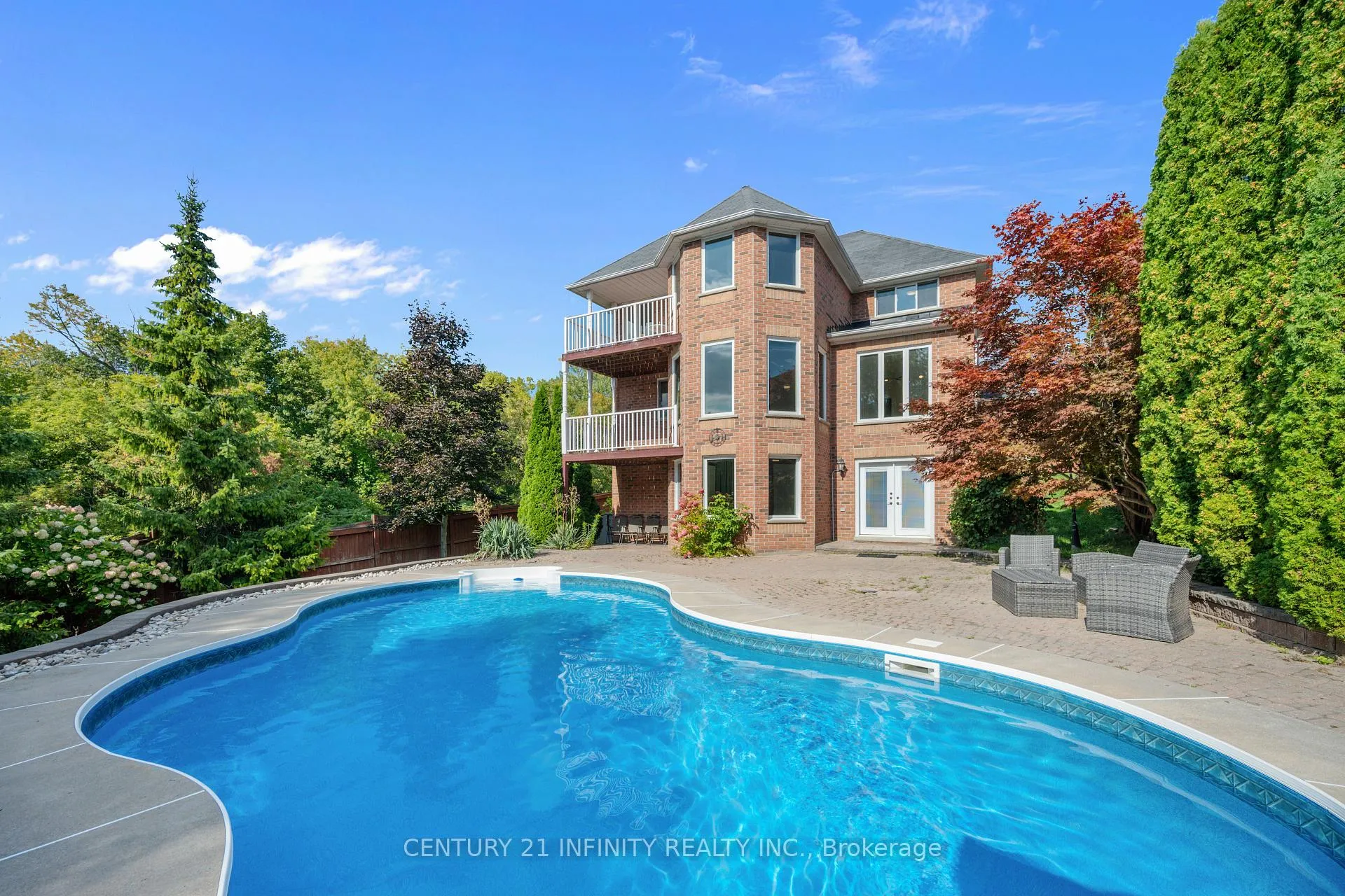 Photo 43 of 973 Mountview Court, Oshawa, Pinecrest — HOMEH
