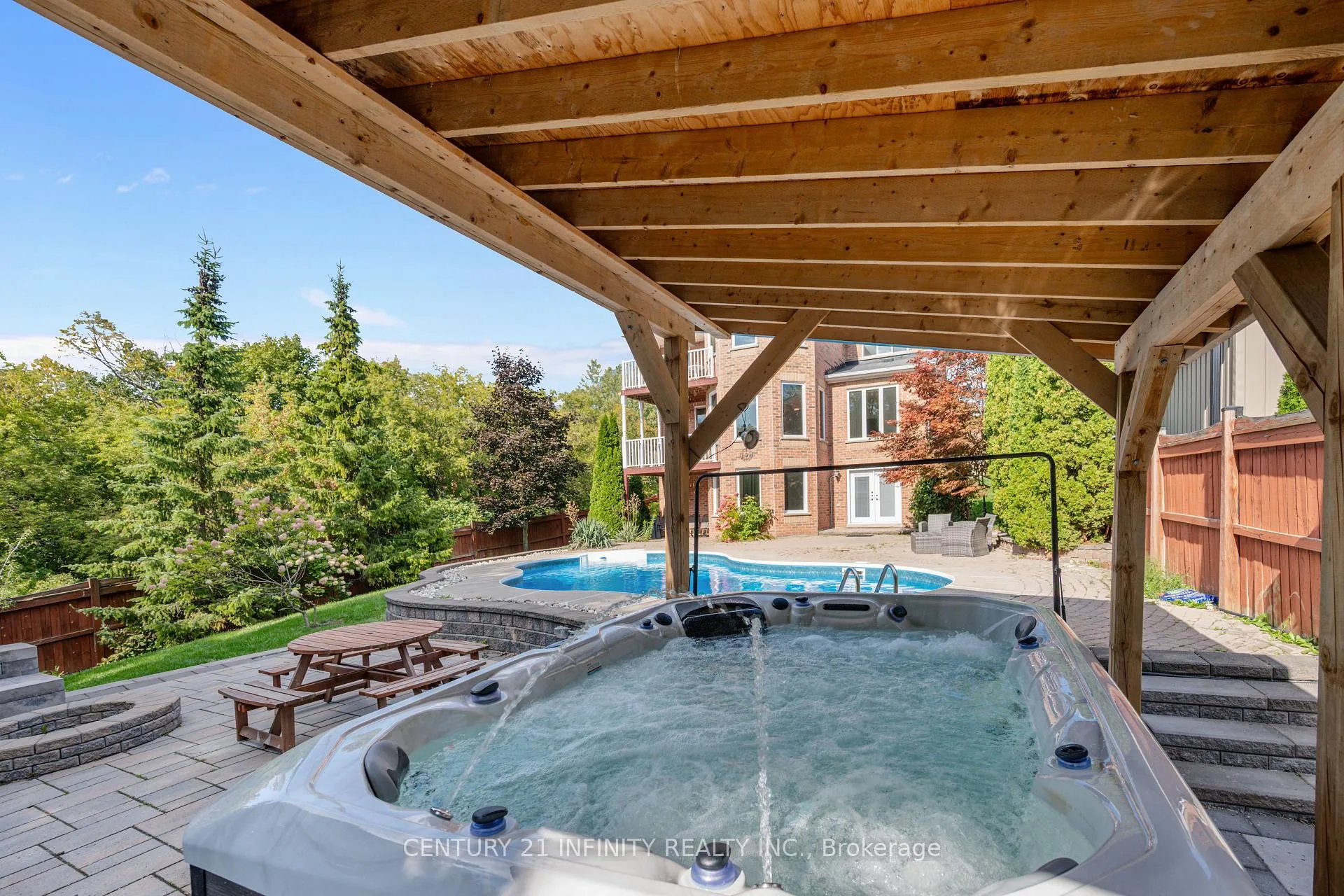 Photo 45 of 973 Mountview Court, Oshawa, Pinecrest — HOMEH