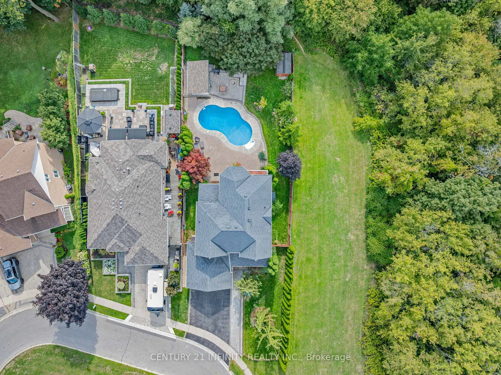 Photo 48 of 973 Mountview Court, Oshawa, Pinecrest — HOMEH