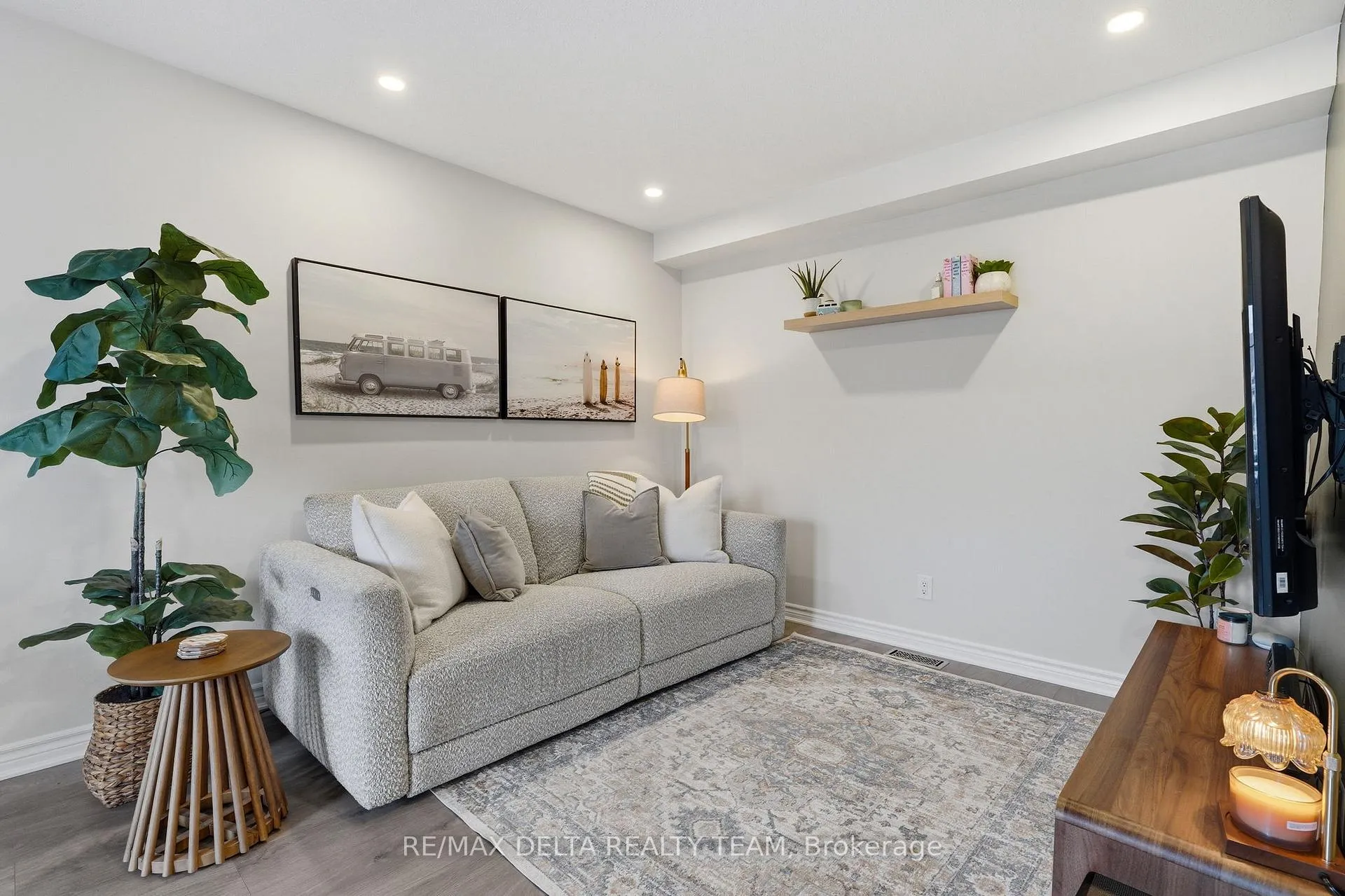 Photo 6 of 372 Willow Aster Circle, Ottawa, Avalon West — HOMEH