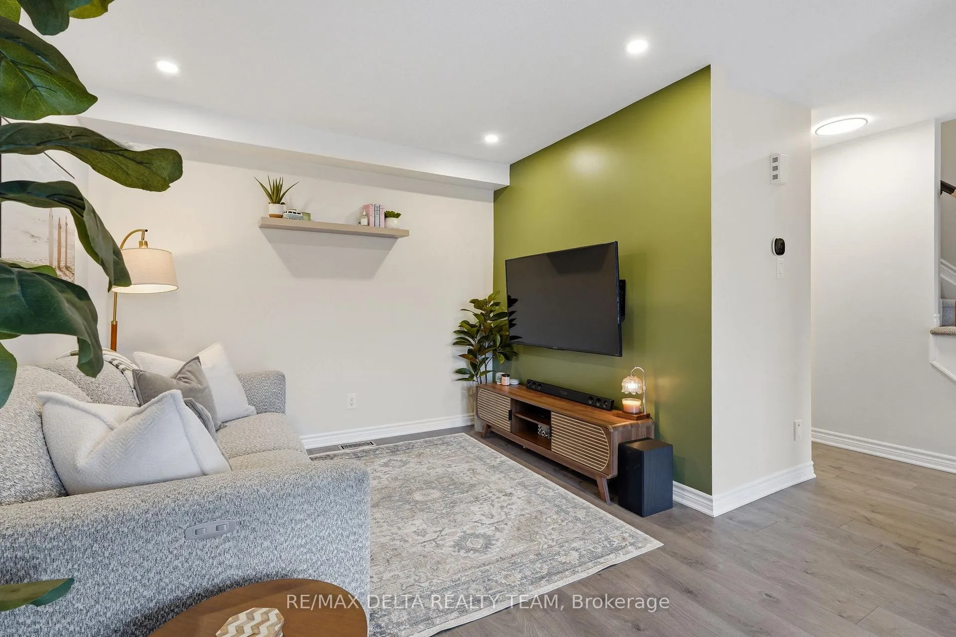 Photo 7 of 372 Willow Aster Circle, Ottawa, Avalon West — HOMEH