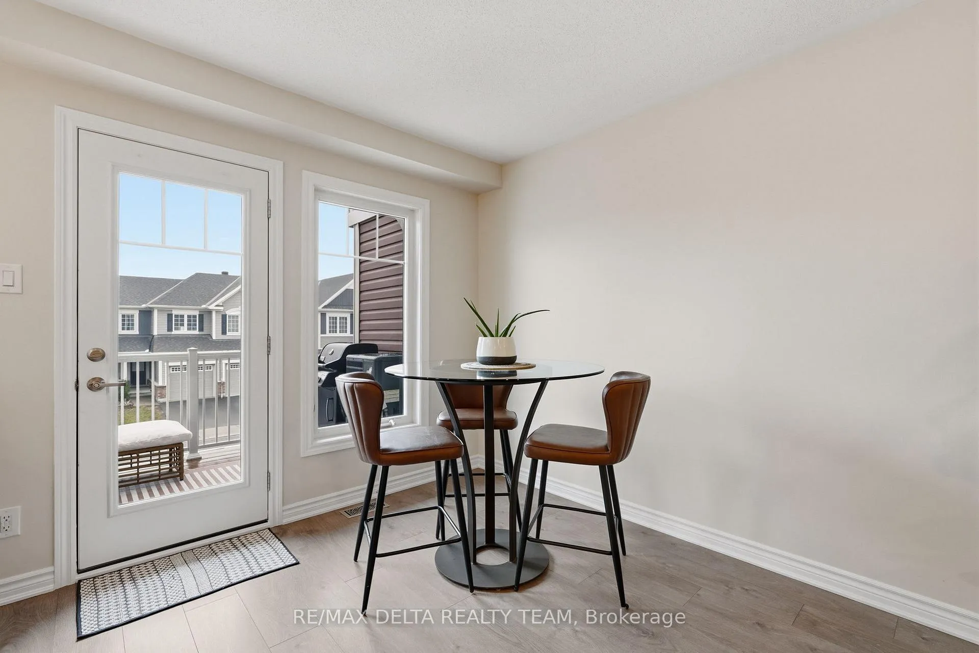 Photo 10 of 372 Willow Aster Circle, Ottawa, Avalon West — HOMEH