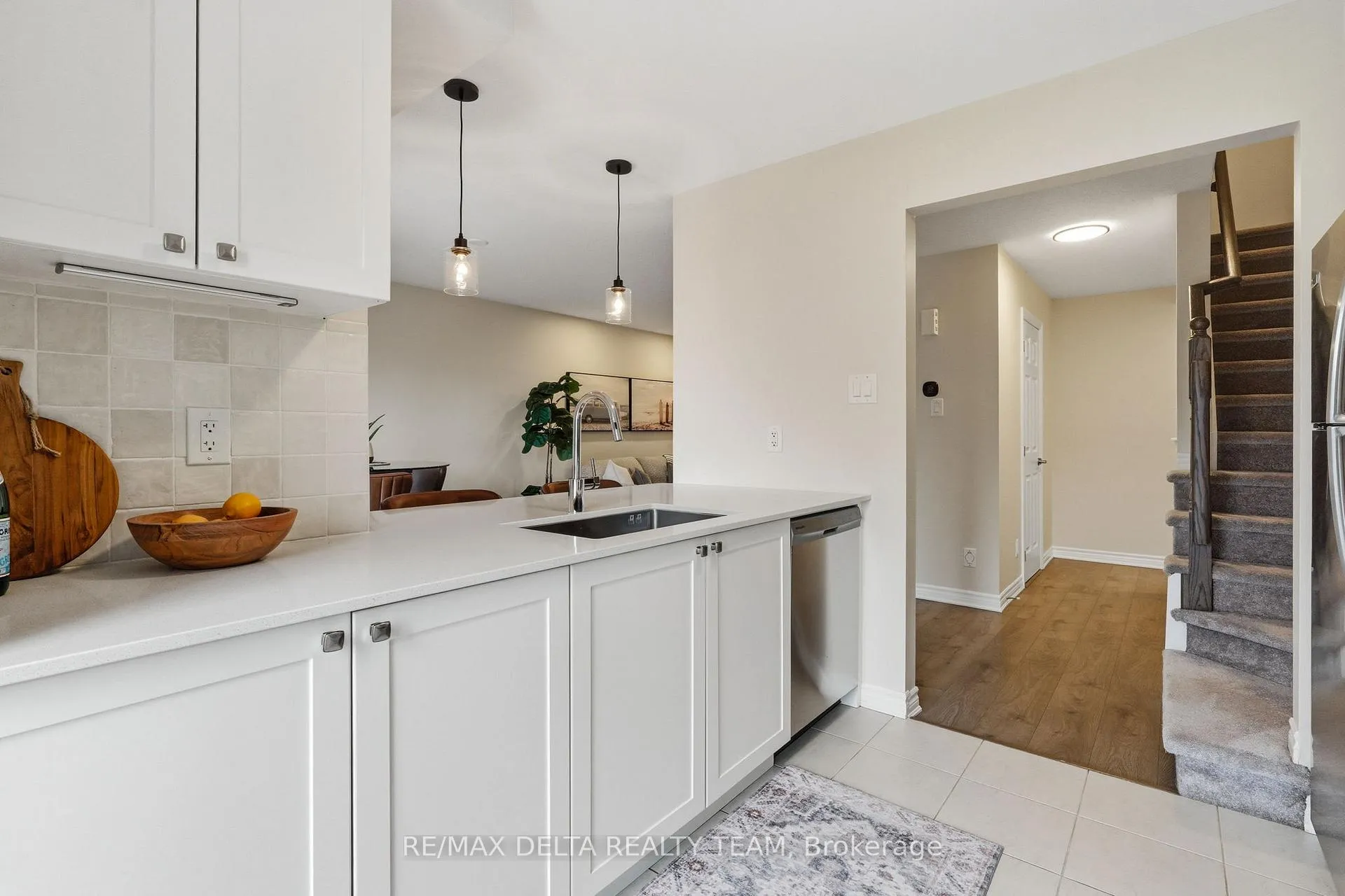 Photo 18 of 372 Willow Aster Circle, Ottawa, Avalon West — HOMEH