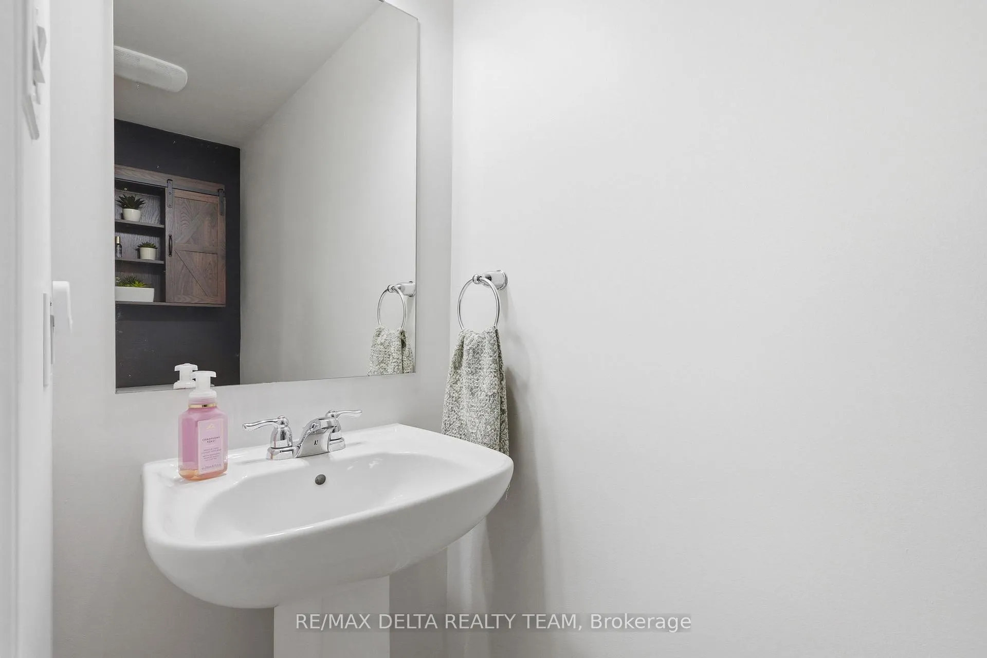 Photo 19 of 372 Willow Aster Circle, Ottawa, Avalon West — HOMEH