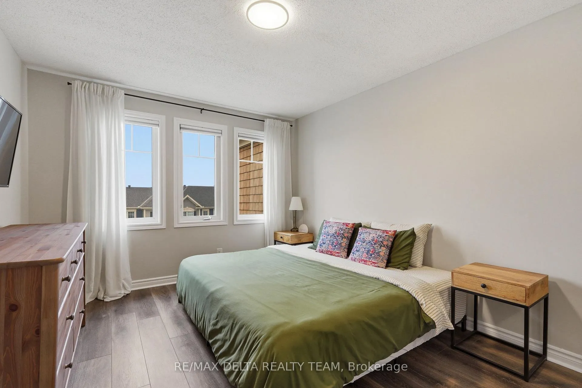 Photo 23 of 372 Willow Aster Circle, Ottawa, Avalon West — HOMEH