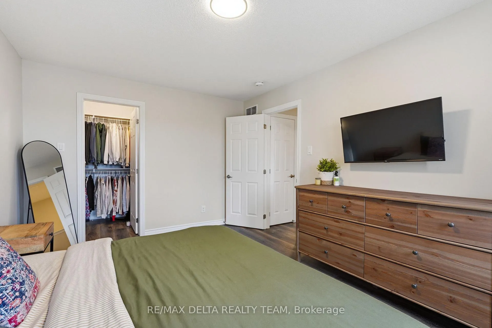 Photo 24 of 372 Willow Aster Circle, Ottawa, Avalon West — HOMEH