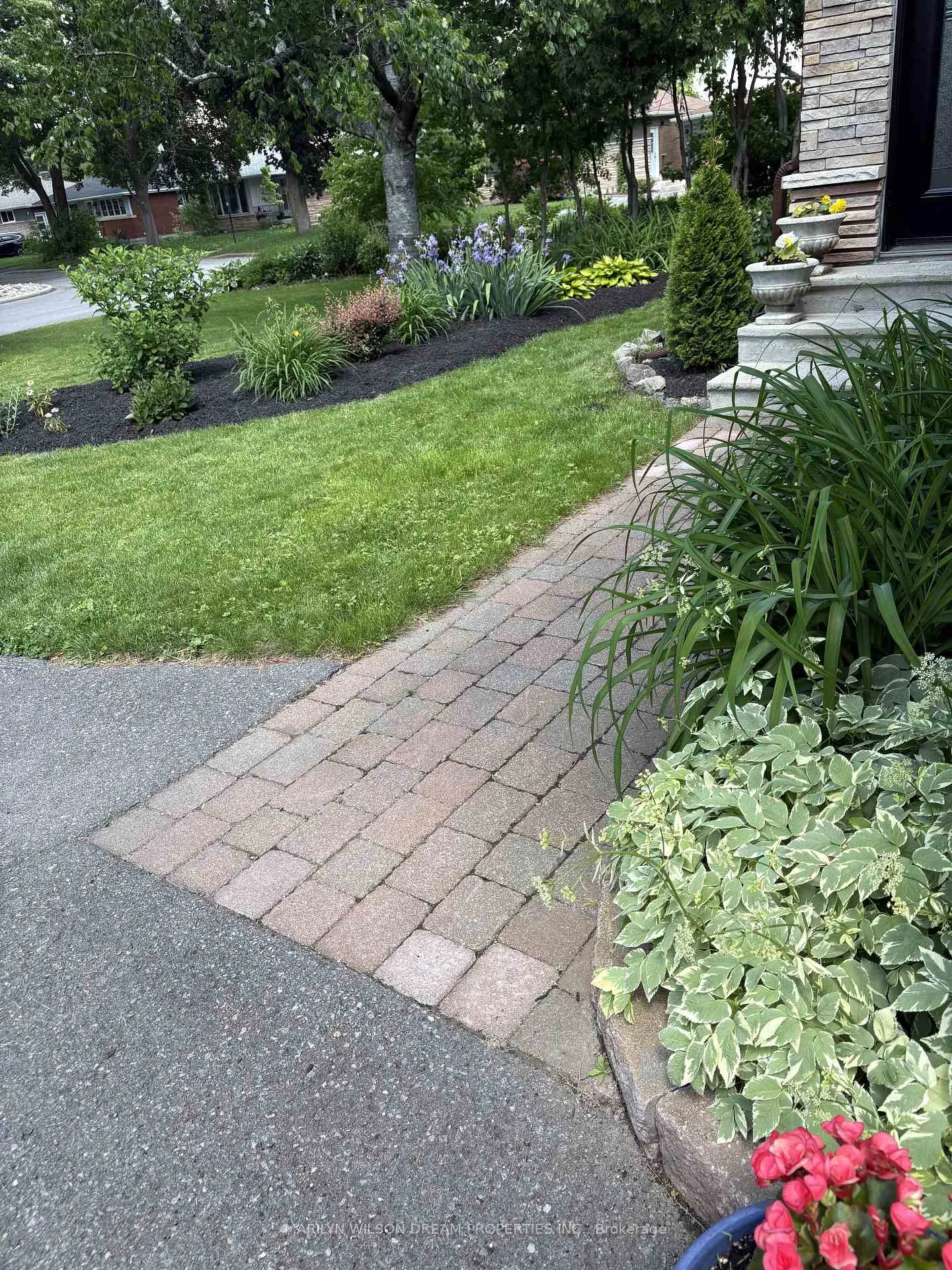 Photo 5 of 2105 Bangor Street, Ottawa, Elmvale Acres/Urbandale — HOMEH