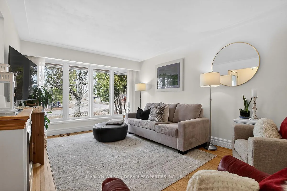 Photo 12 of 2105 Bangor Street, Ottawa, Elmvale Acres/Urbandale — HOMEH