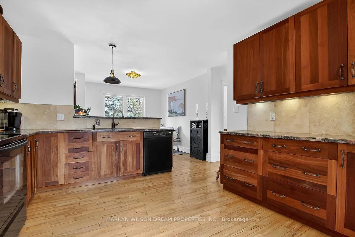 Photo 20 of 2105 Bangor Street, Ottawa, Elmvale Acres/Urbandale — HOMEH