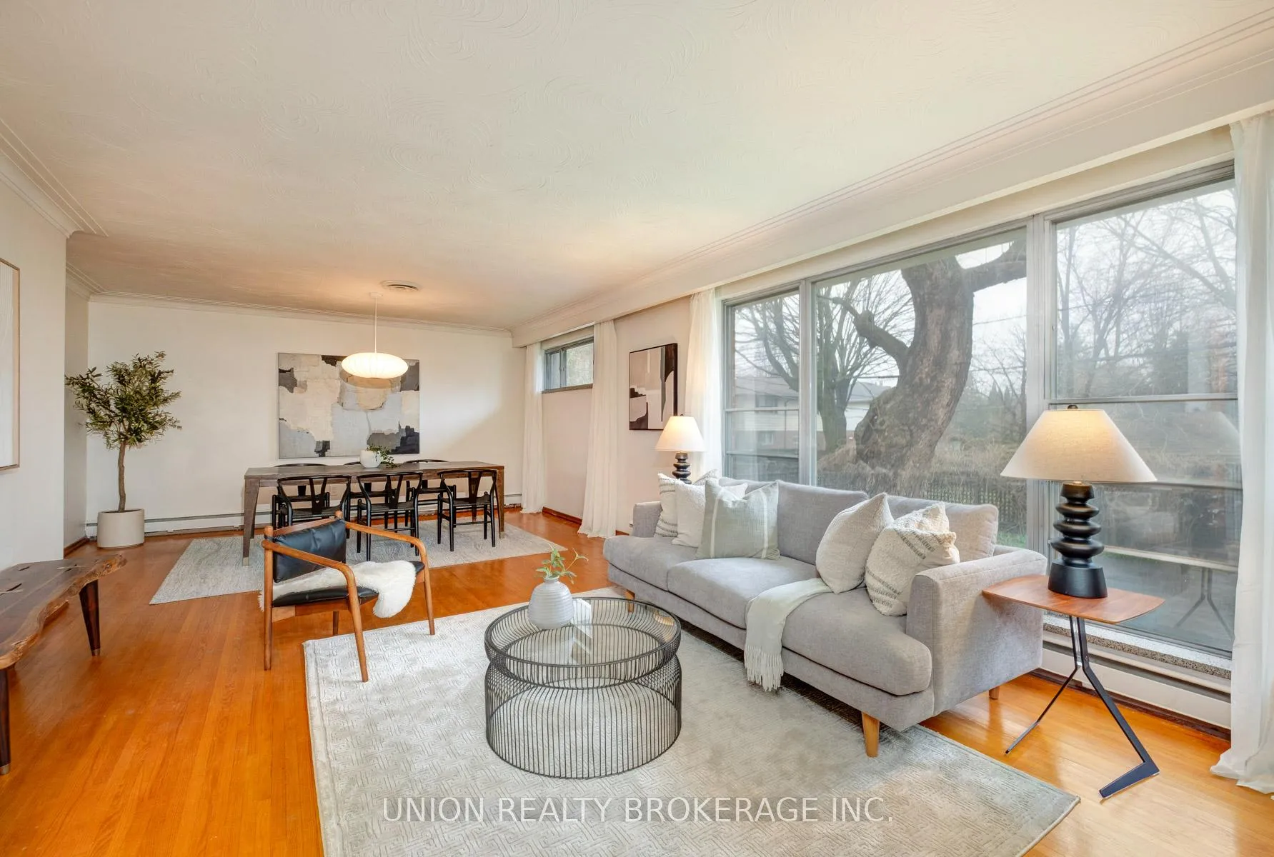 Photo 8 of 53 Long Crescent, Toronto, The Beaches — HOMEH