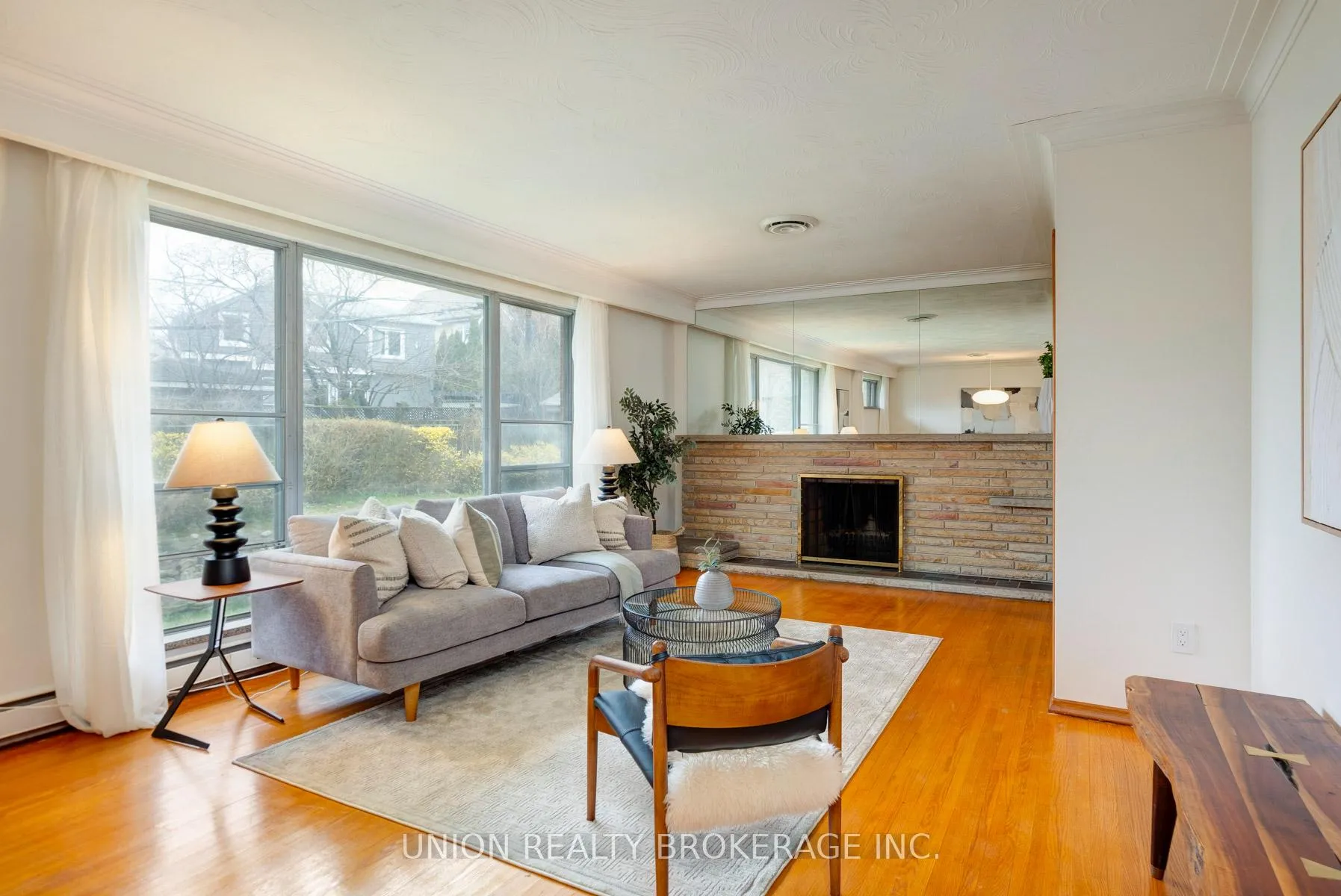 Photo 10 of 53 Long Crescent, Toronto, The Beaches — HOMEH
