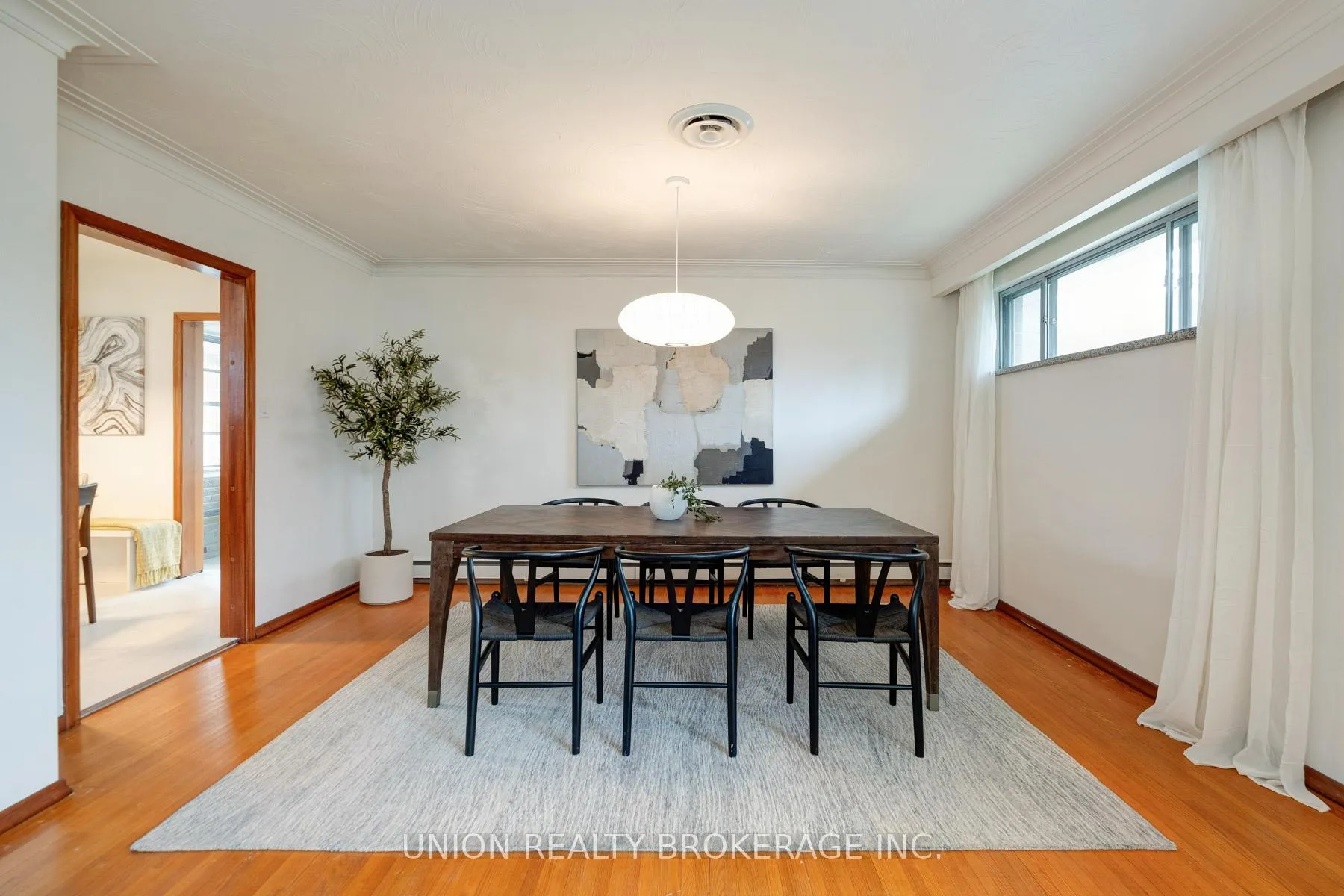 Photo 13 of 53 Long Crescent, Toronto, The Beaches — HOMEH