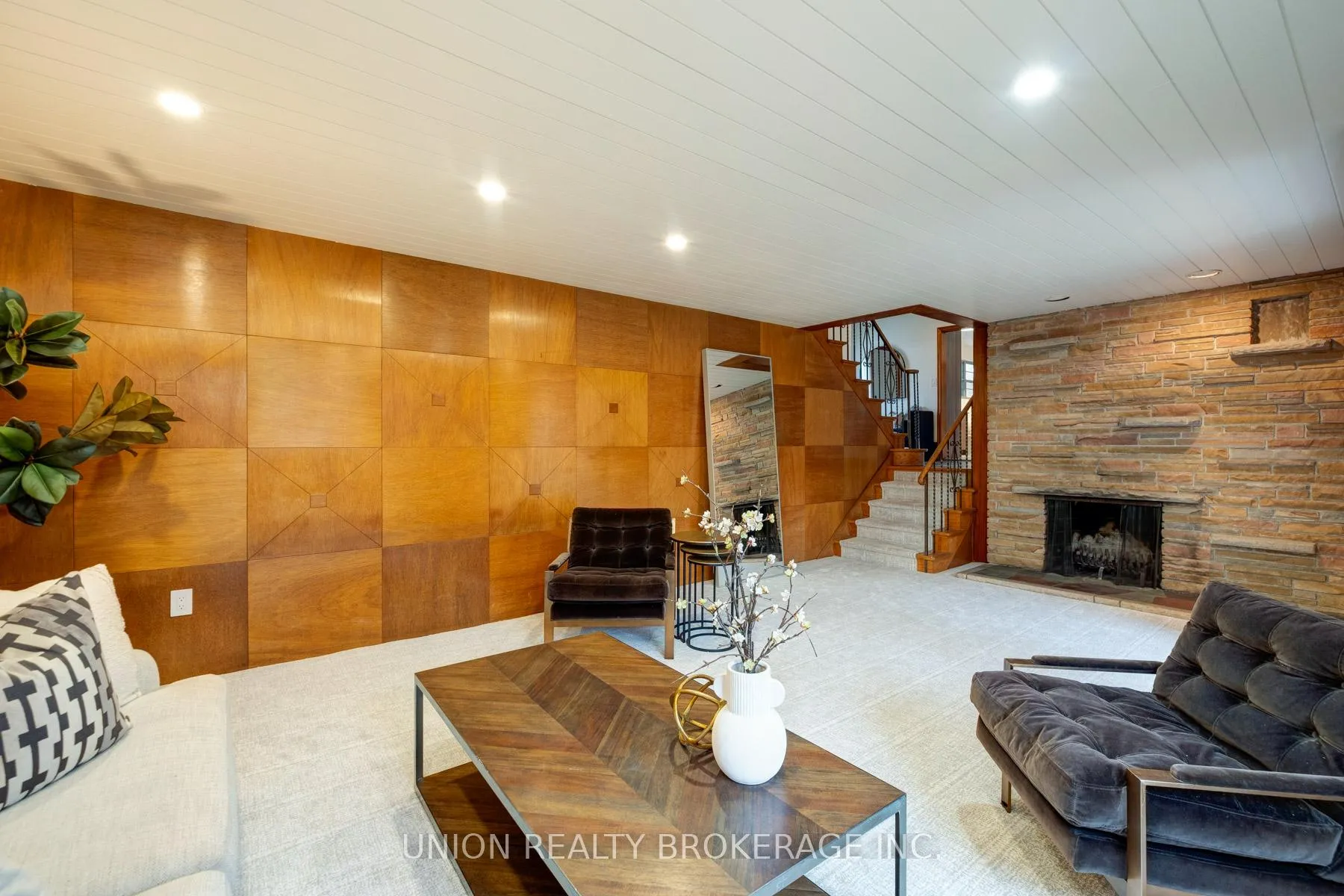 Photo 18 of 53 Long Crescent, Toronto, The Beaches — HOMEH