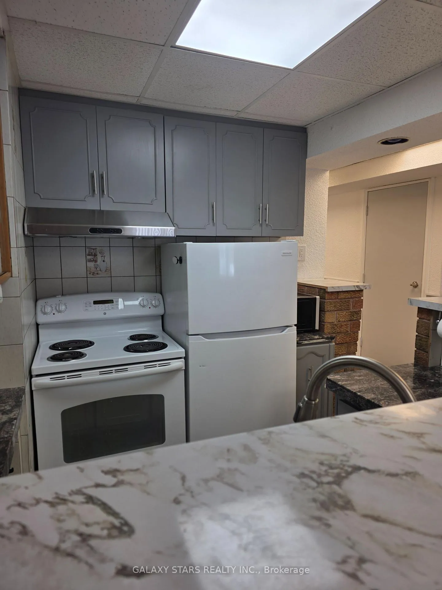 Photo 4 of Unit Bsmnt, 168 Anthony Lane, Vaughan, Glen Shields — HOMEH