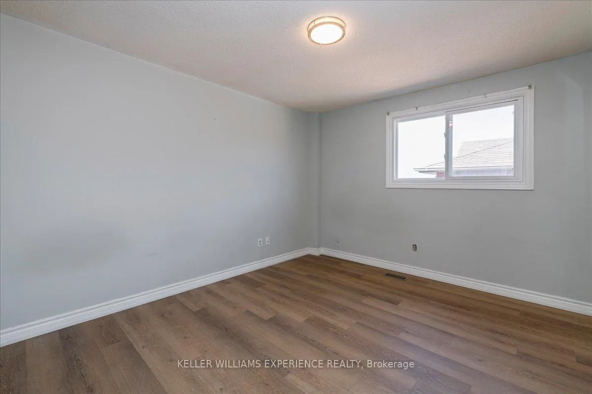 Photo 13 of 78 James Street, Barrie, Ardagh — HOMEH