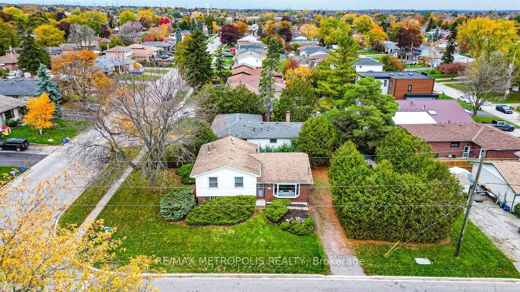 Photo 3 of 761 West Shore Boulevard, Pickering, West Shore — HOMEH