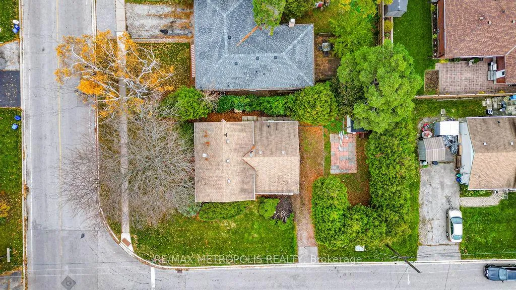 Photo 4 of 761 West Shore Boulevard, Pickering, West Shore — HOMEH