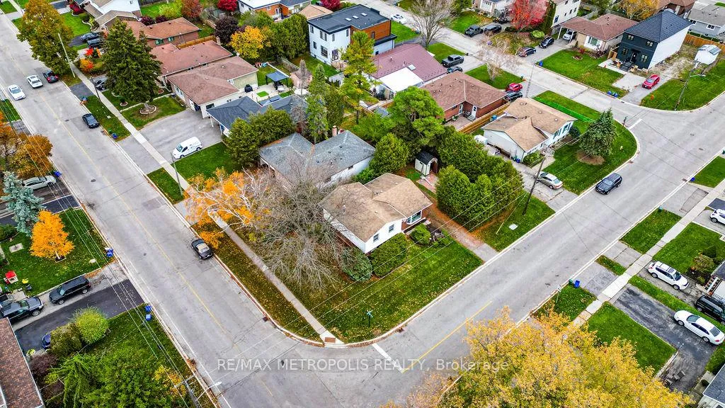 Photo 5 of 761 West Shore Boulevard, Pickering, West Shore — HOMEH