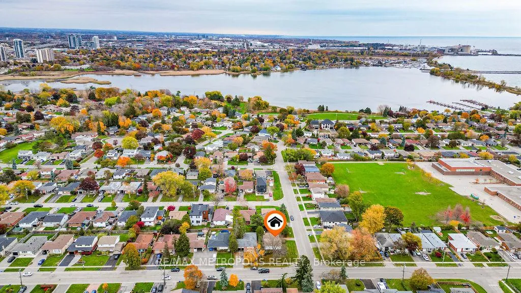 Photo 6 of 761 West Shore Boulevard, Pickering, West Shore — HOMEH