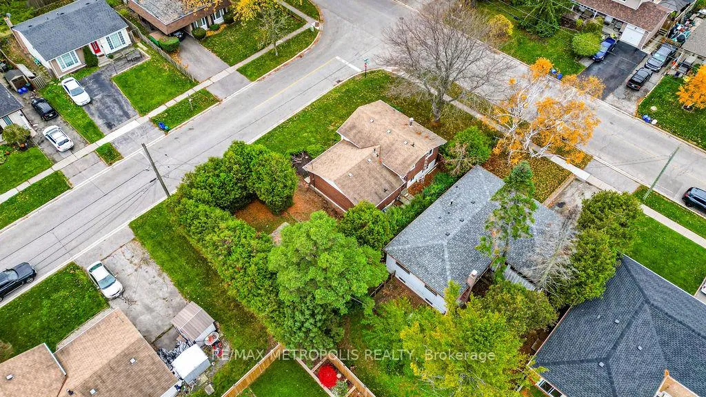 Photo 11 of 761 West Shore Boulevard, Pickering, West Shore — HOMEH