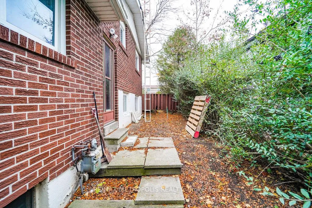 Photo 17 of 761 West Shore Boulevard, Pickering, West Shore — HOMEH