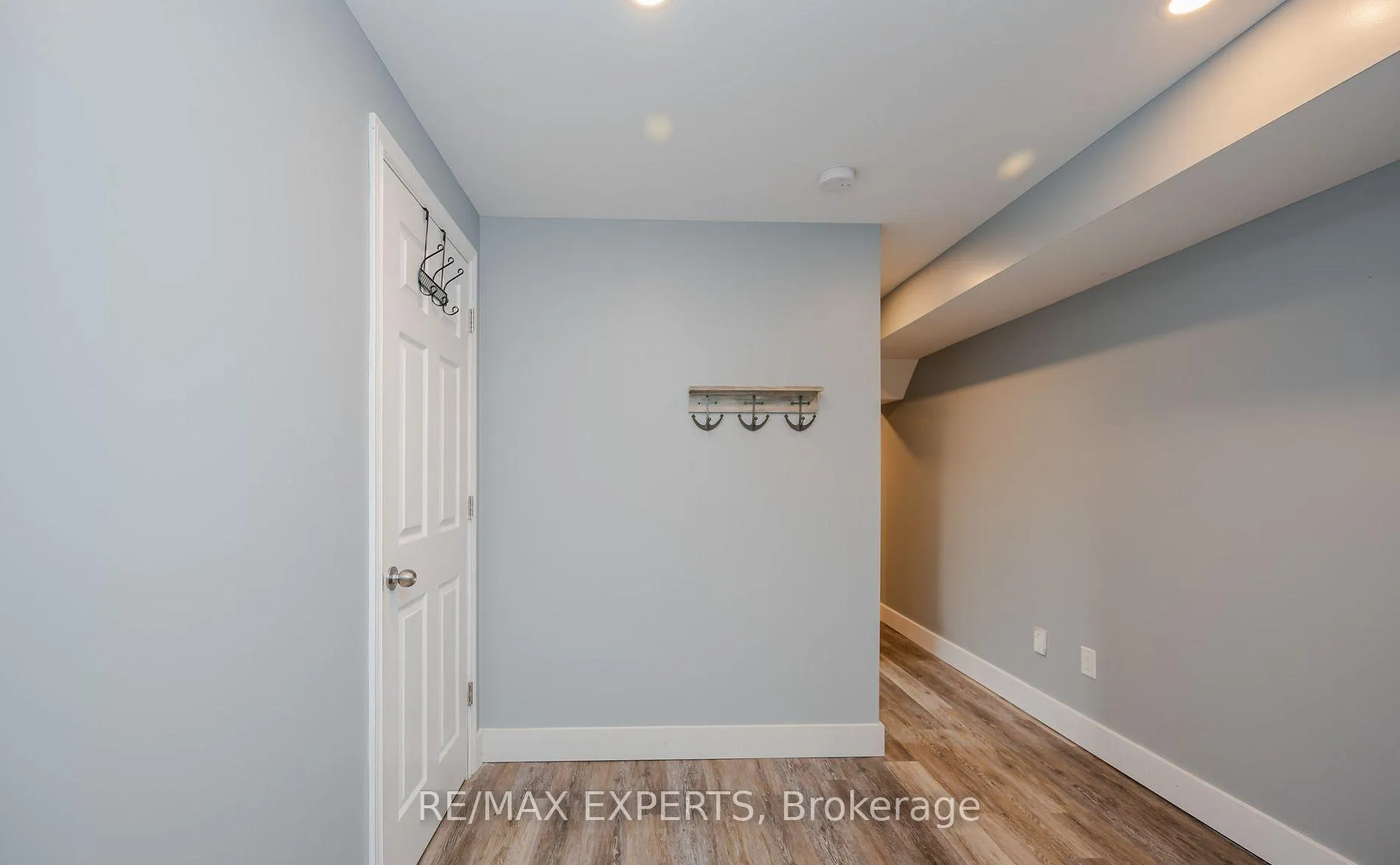 Photo 14 of 27 Mooney Trail, New Tecumseth, Alliston — HOMEH