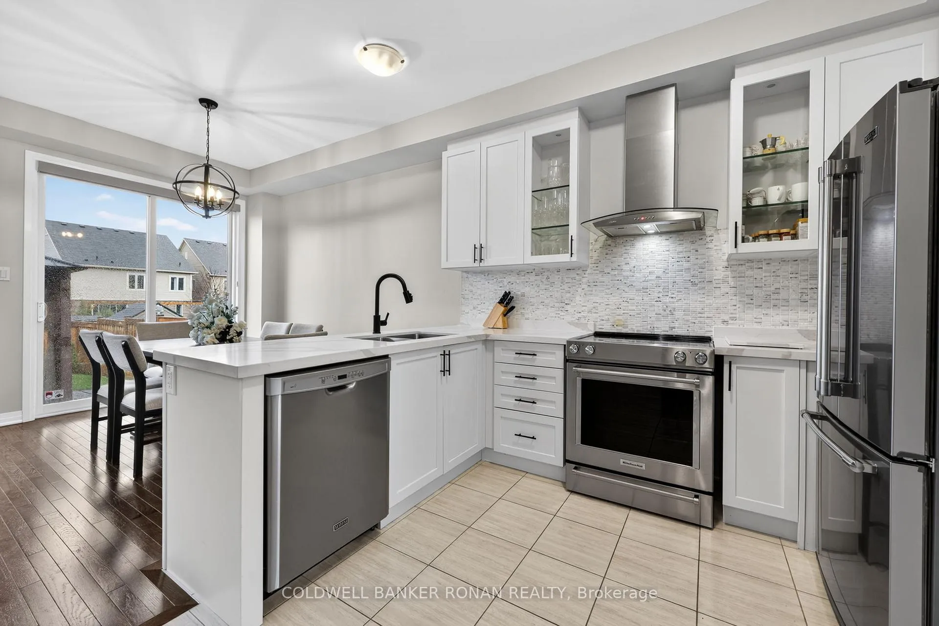 Photo 6 of 37 Donnan Drive, New Tecumseth, Tottenham — HOMEH