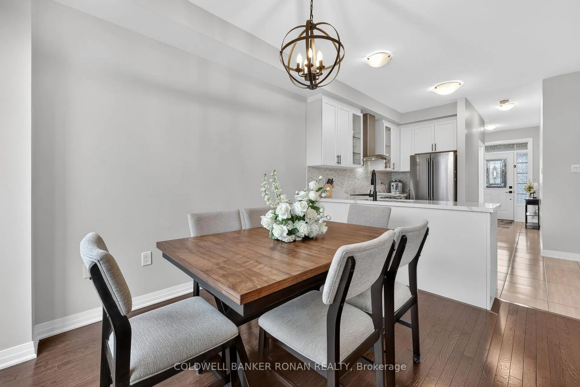 Photo 10 of 37 Donnan Drive, New Tecumseth, Tottenham — HOMEH