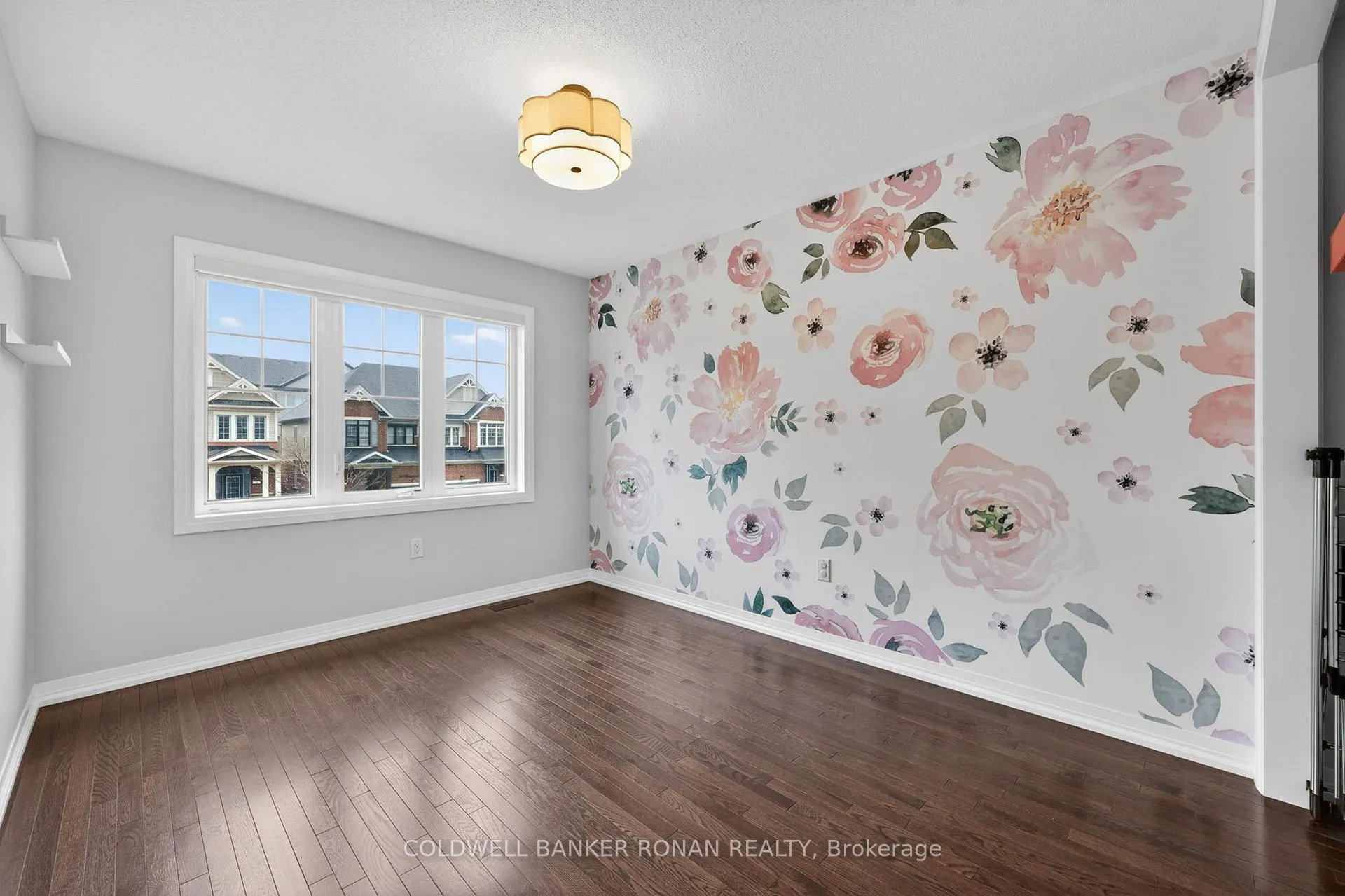 Photo 20 of 37 Donnan Drive, New Tecumseth, Tottenham — HOMEH