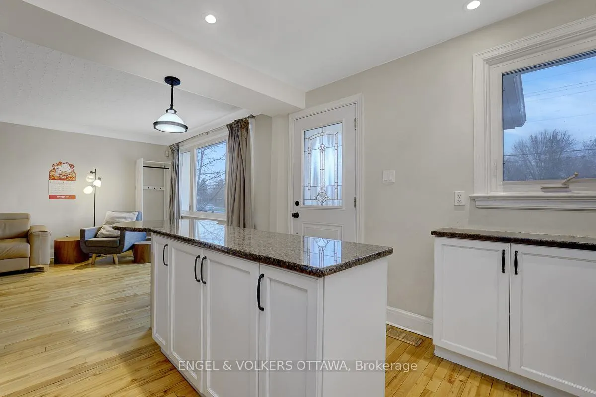 Photo 5 of 1838 Scott Street, Ottawa, Ottawa West — HOMEH