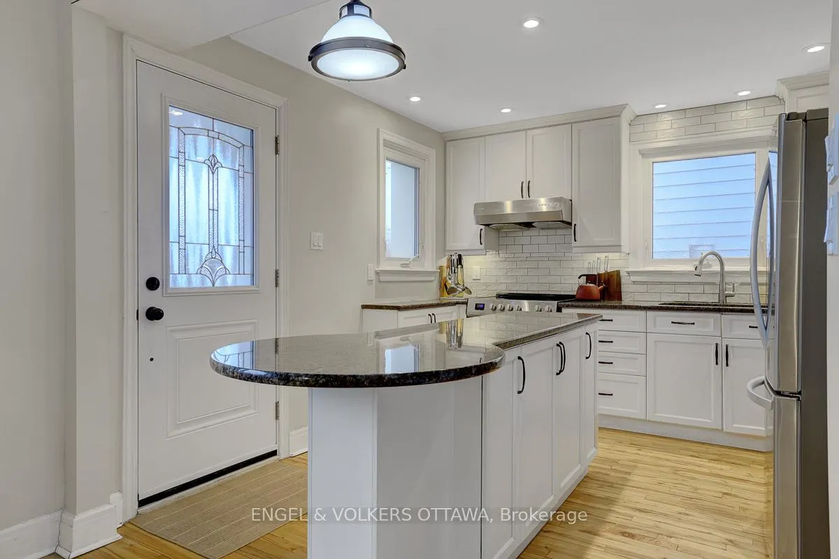 Photo 6 of 1838 Scott Street, Ottawa, Ottawa West — HOMEH