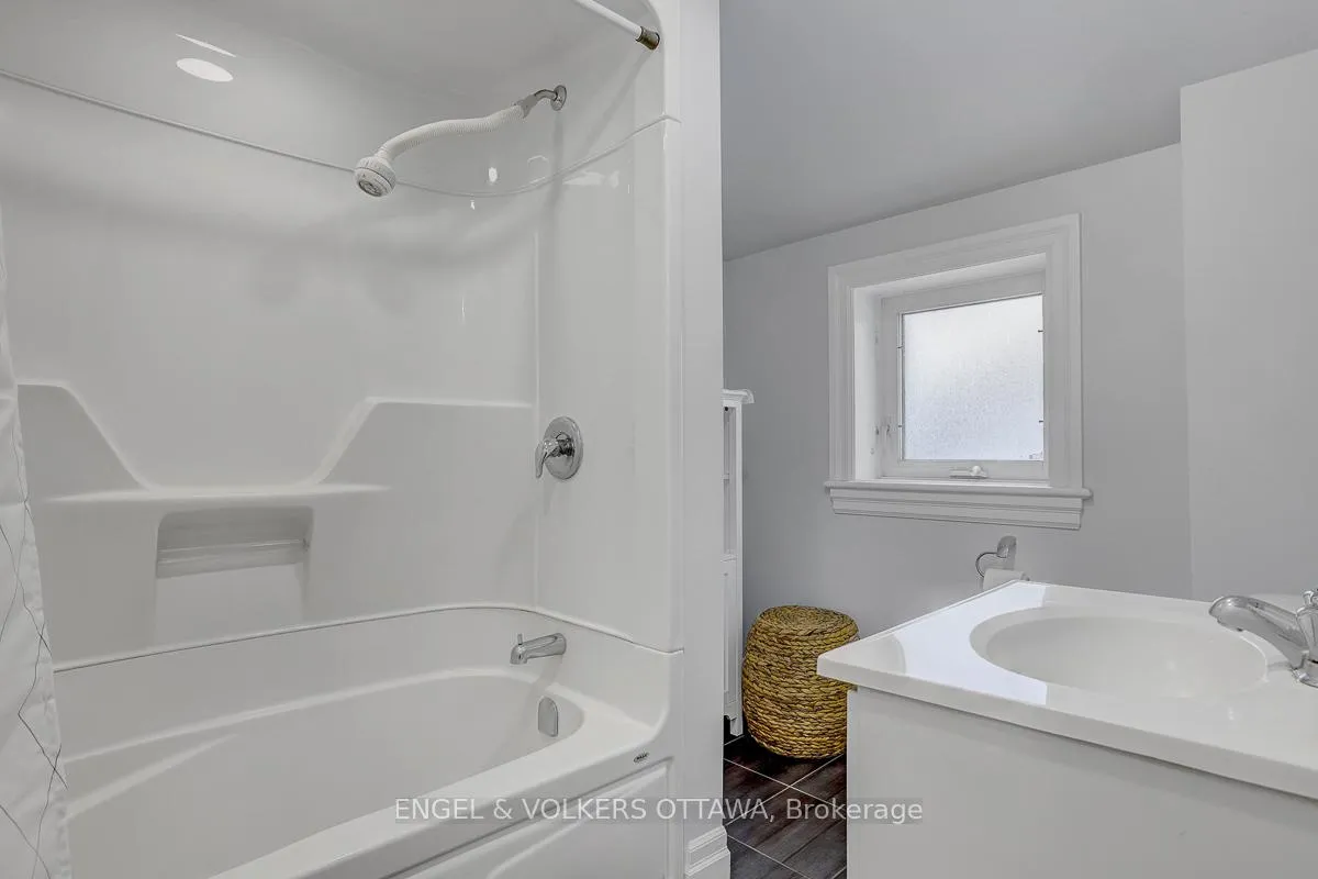 Photo 21 of 1838 Scott Street, Ottawa, Ottawa West — HOMEH