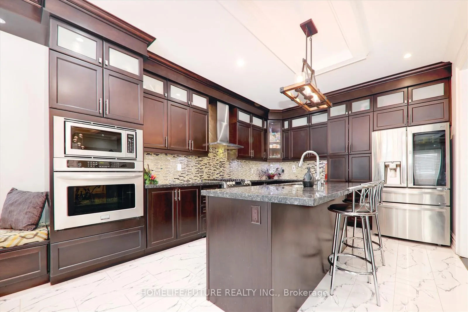 Photo 19 of 12 Castle Rock Court, Markham, Cedarwood — HOMEH