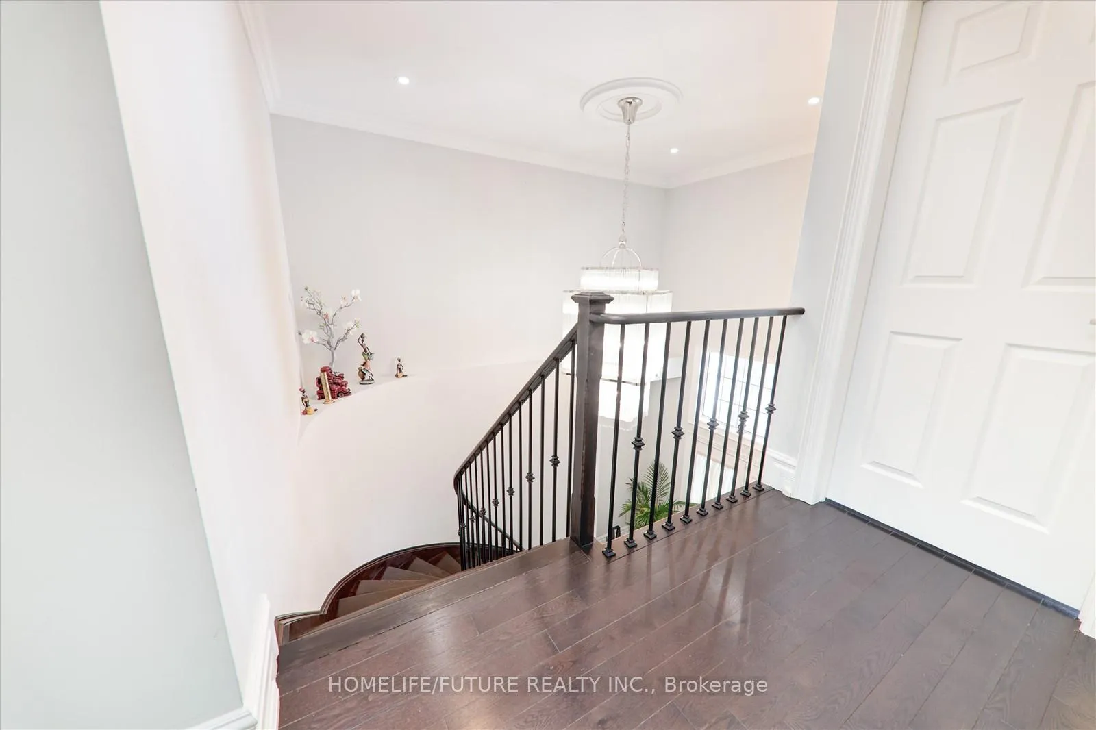 Photo 24 of 12 Castle Rock Court, Markham, Cedarwood — HOMEH