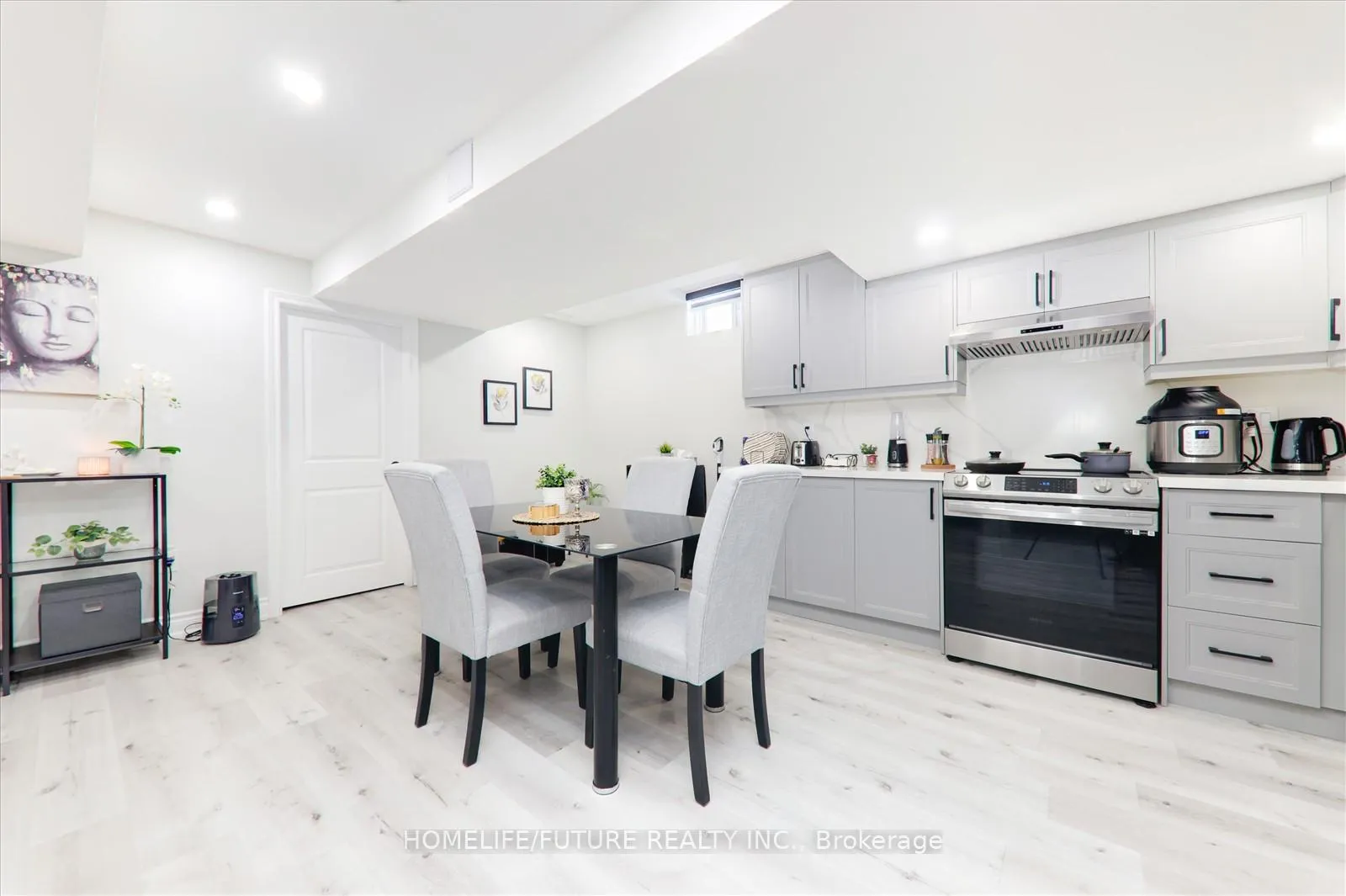 Photo 39 of 12 Castle Rock Court, Markham, Cedarwood — HOMEH